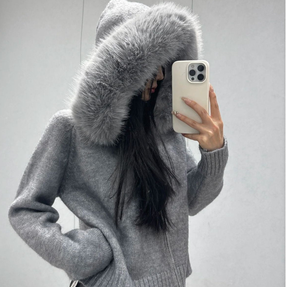 Women's Cozy Fur Halo Sweater-Meet Fashions