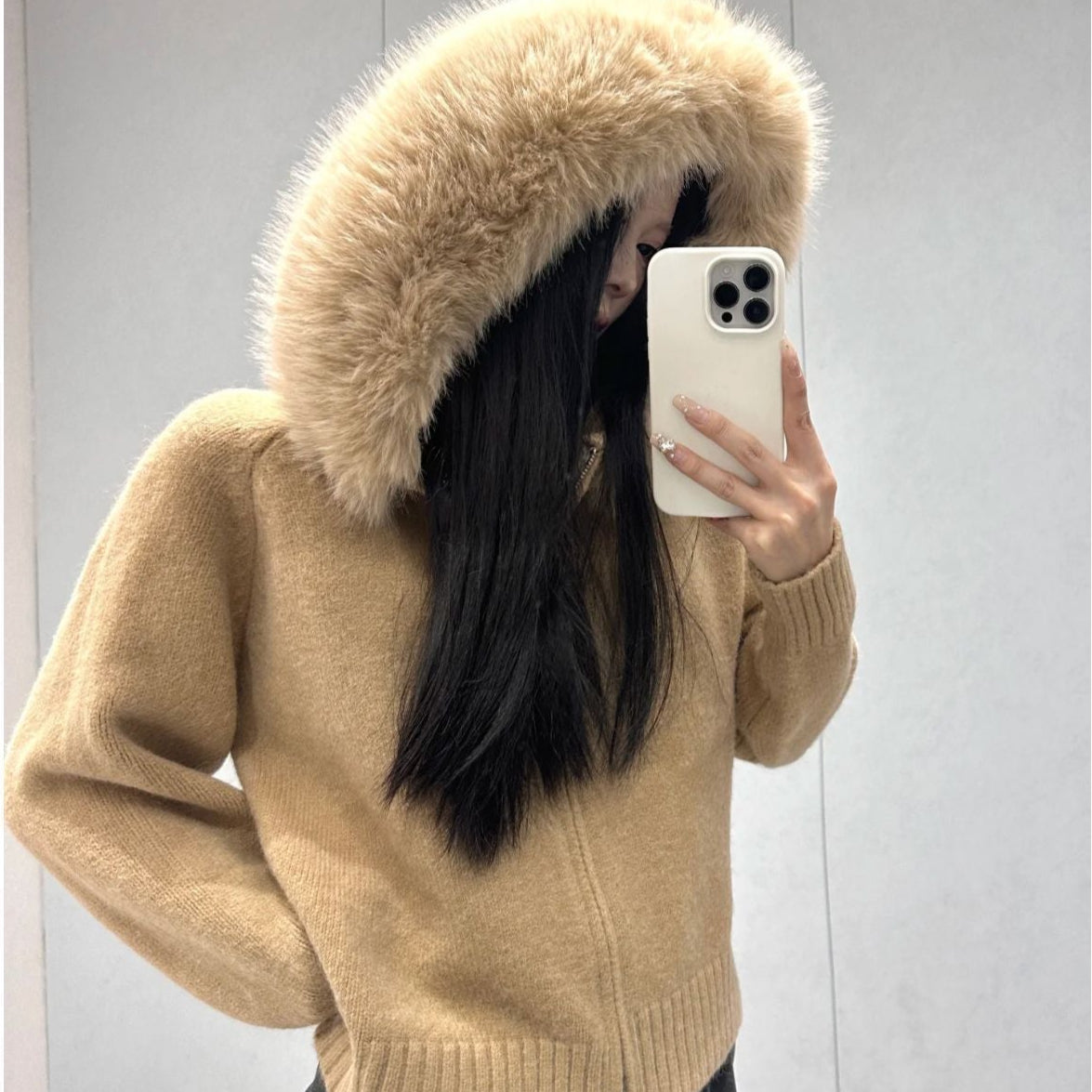 Women's Cozy Fur Halo Sweater-Meet Fashions